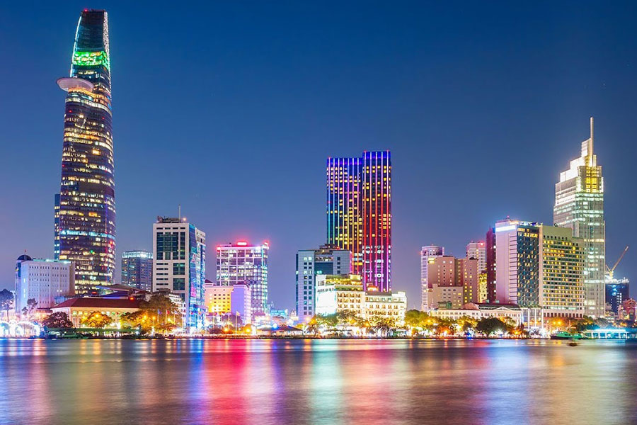 10 things to do in Saigon at night